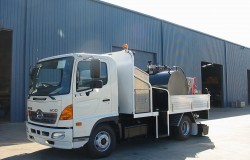 Crew Truck with 2000L Emulsion Spray Tank