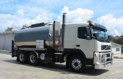 Volvo 12,000L Bitumen Sprayer